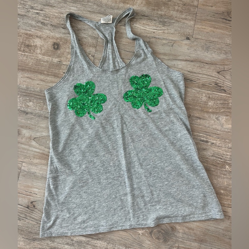 VS PINK Gray Shamrock Tank